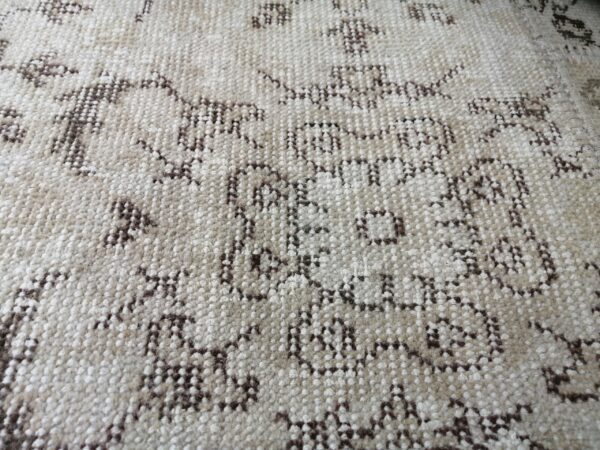 LRG221 - Patchwork Beige - Close up
