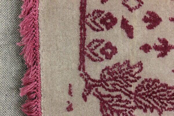LRG306 CT-DIF-TX - Chroma - Dark Ivory Fuchsia - High Res close up 2