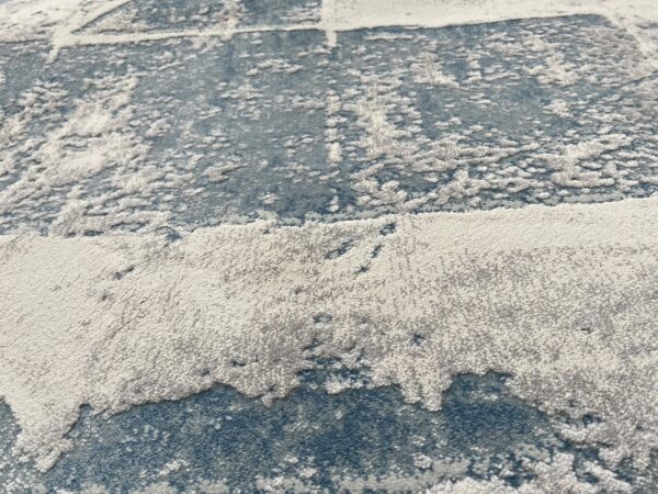LRG490 - Winter Snow - Close up 3