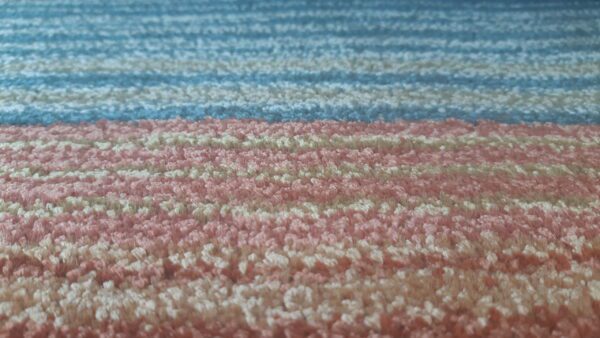 LRG68 MGR Mantle - Close Up