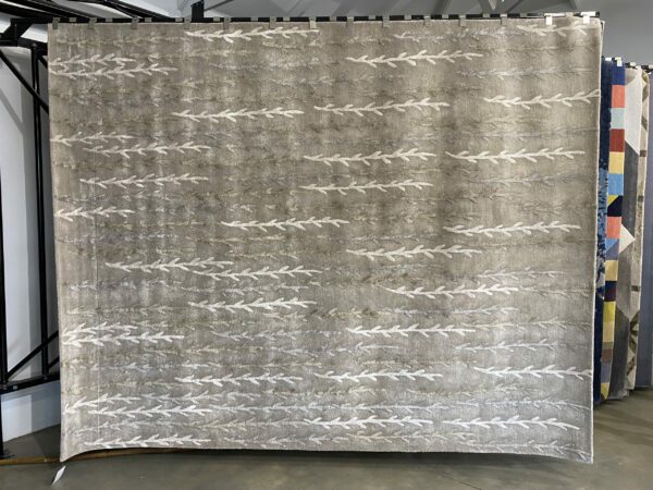 LRG86 CG Hand-Tufted Silver Branch - Classic Gray - Photo