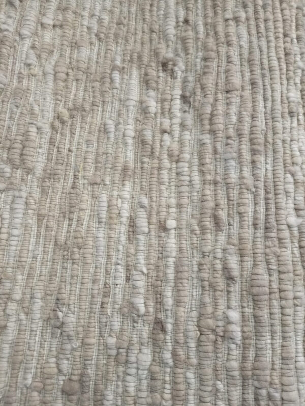 LRG615 B - Juno - Beige - Close Up